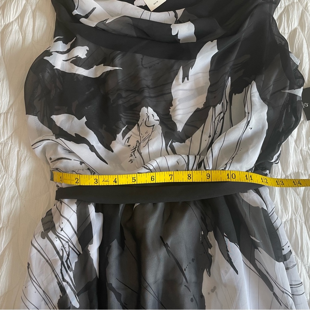 NWT Express Floral Dress Size Medium - Picture 5 of 11